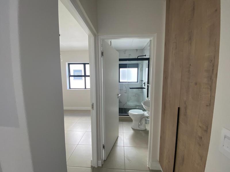To Let 2 Bedroom Property for Rent in Richwood Western Cape